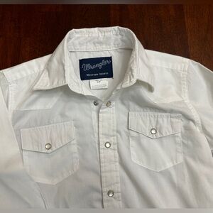 Boys Wrangler Long sleeve button down size medium